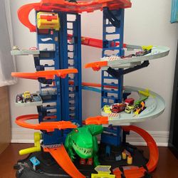 Hot Wheels Ultimate Garage Robo