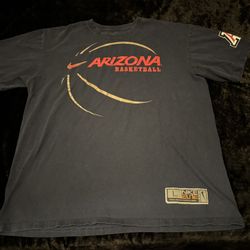 Mens Large Y2K Arizona Wildcats Nike Elite Tshirt
