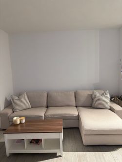 Sectional couch