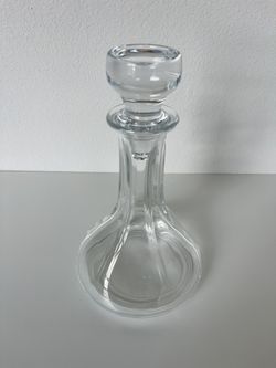 Glass Decanter Bottle & Stopper