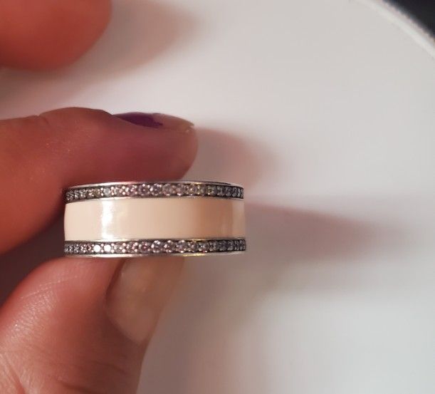Pandora Ring