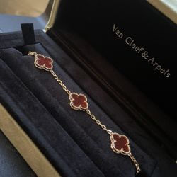 Van Cleef & Arperls Bracelet