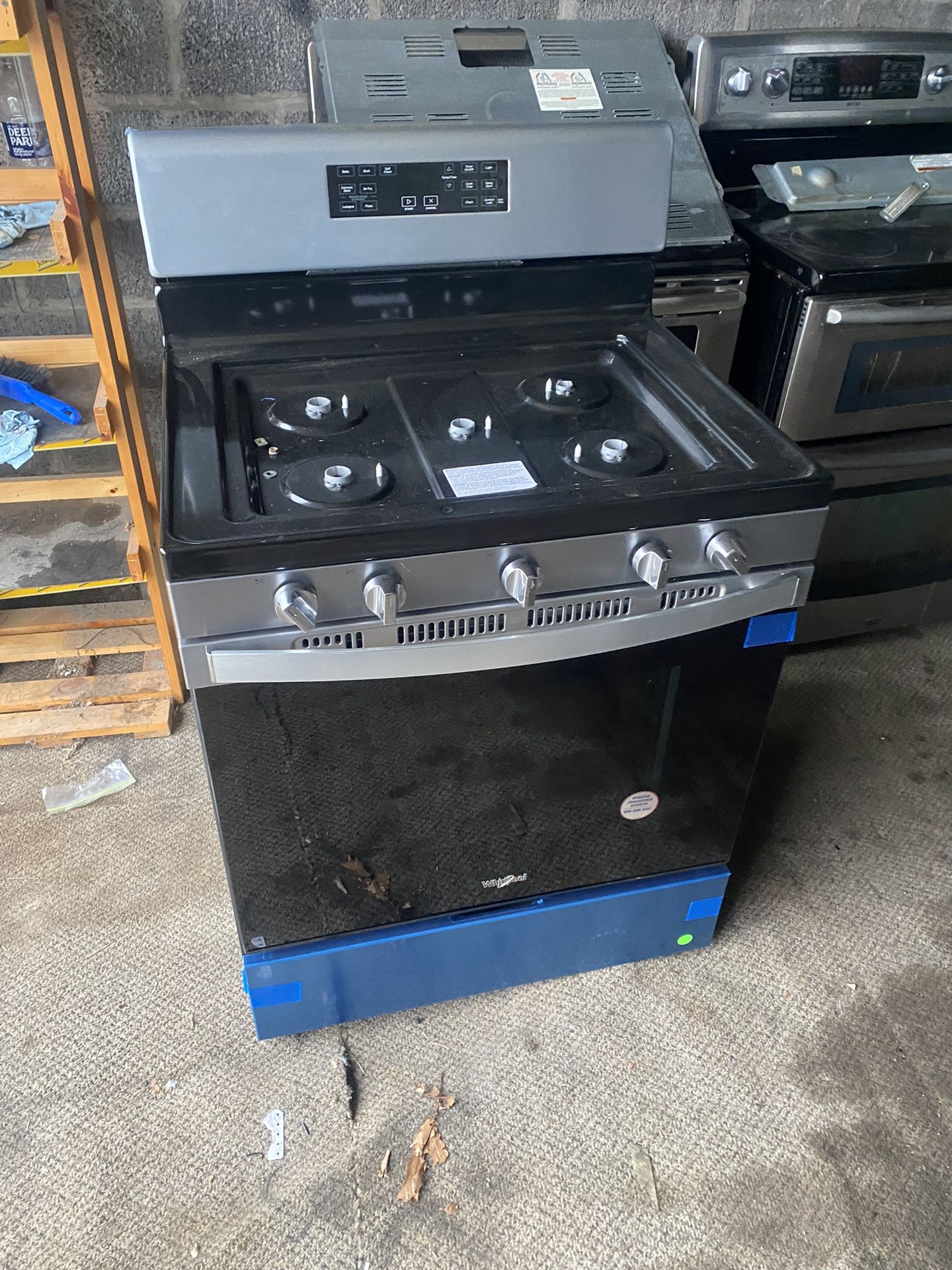 Brand New Whirpool Gas Stove