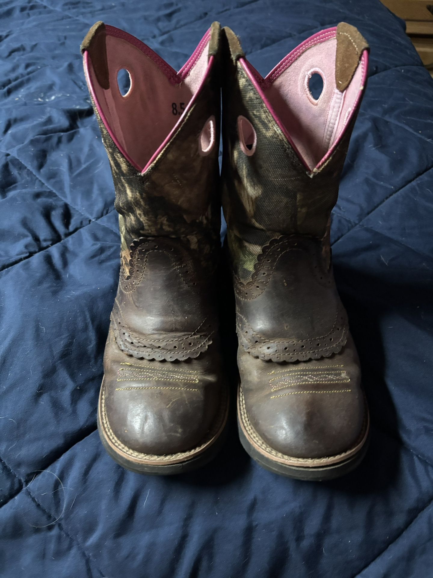 Woman’s Ariat Boots