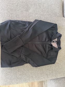 Black Full-Zip Athletic Jacket with Mesh Panels