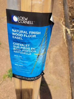 Natural Finish Wood Floor Easel