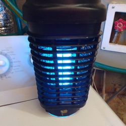 Black Flag Bug Zapper