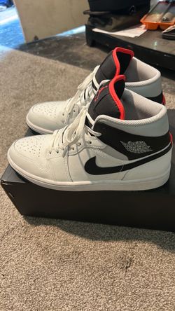 Air Jordan 1 MID