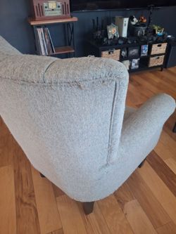 Grey chair couch! Comfy! For free