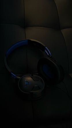 Gaming headphones