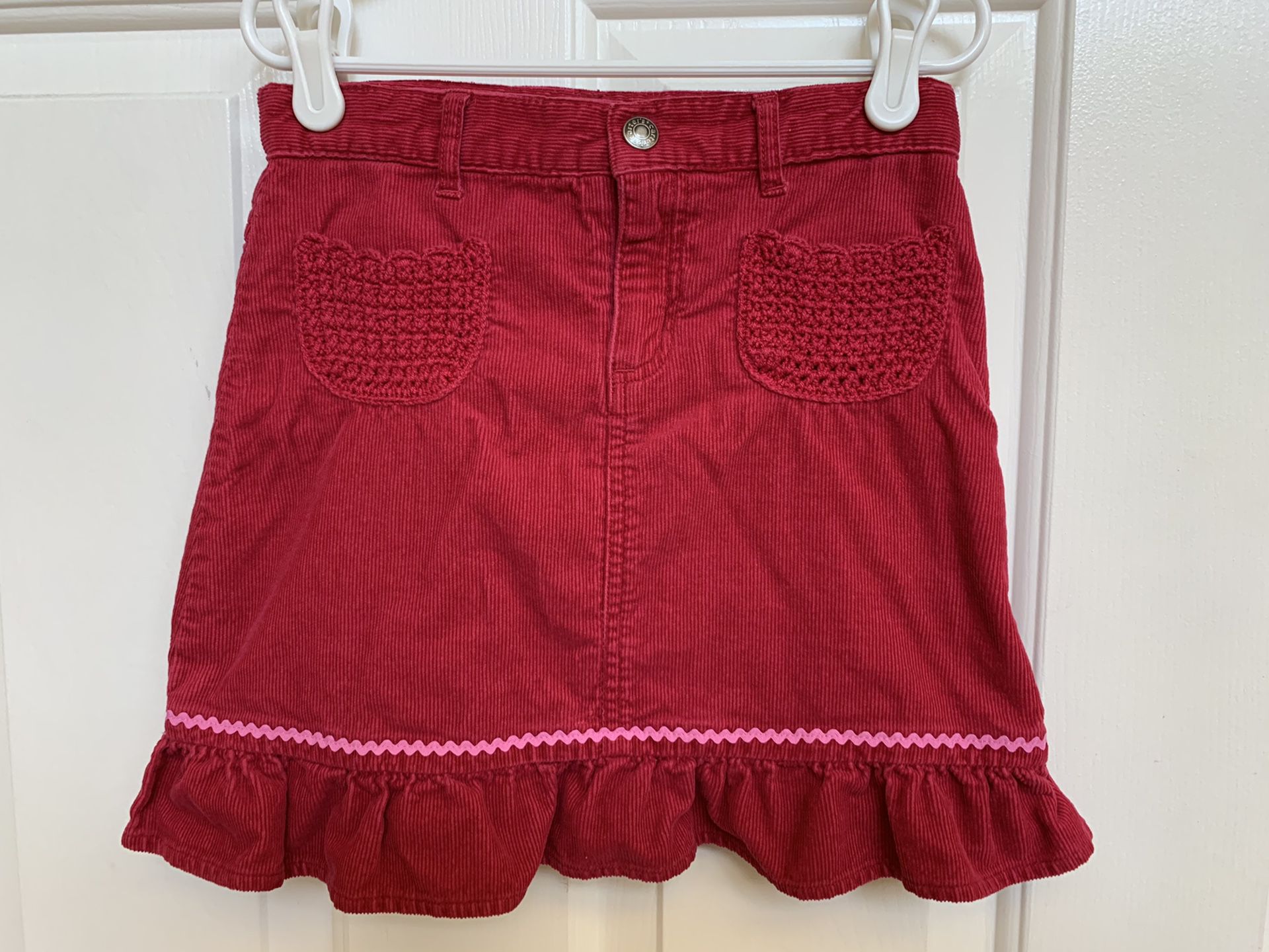 Carter’s, size 6x, adjustable waist skirt,