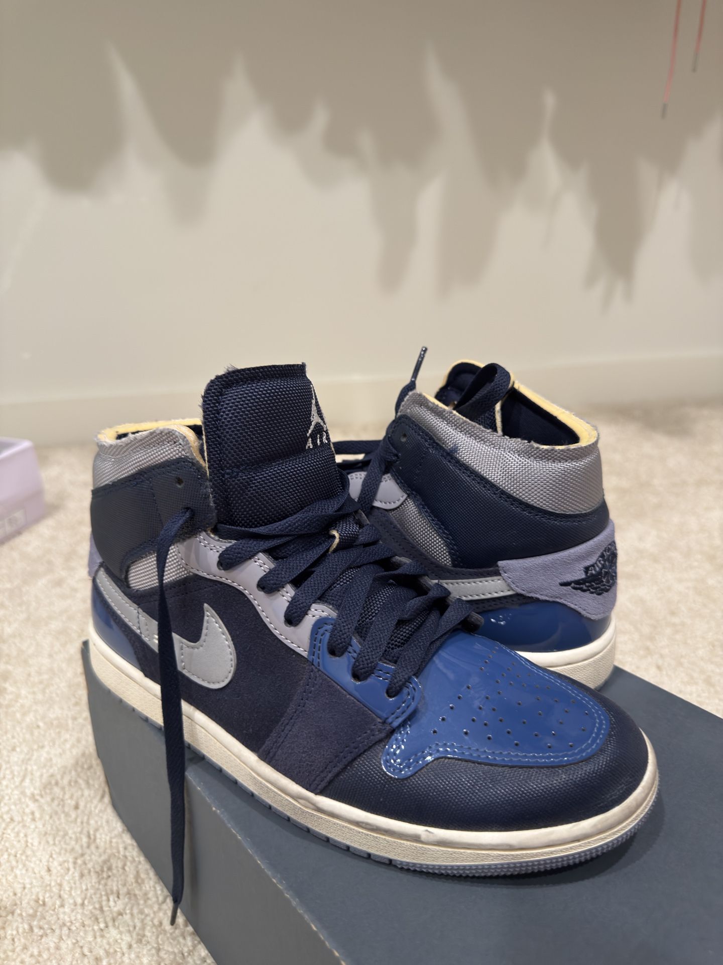 Jordan 1 Mid SE Craft Obsidian French Blue Ashen Slate White