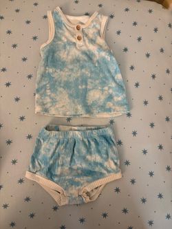 Baby girl clothes 6mo