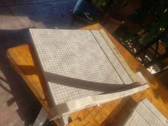 BOSTON 2618 paper cutter