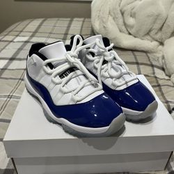 Air Jordan 11 Retro Low White Concord