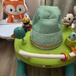 Baby Walker/ baby Seat/highchair 