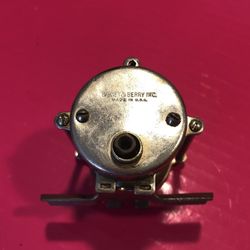 Antique 1920's Barney & Berry Inc. #60 Made in USA Reel