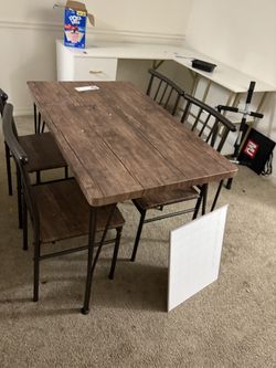 Table & 4 chairs