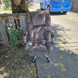 Free Office Chair