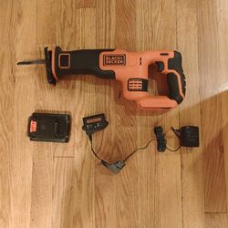 20V MAX CORDLESS LITHIUM-ION  SAW w/Lithium Battery And Wall Charger 