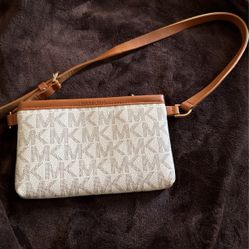 Micheal Kors Small Bag 