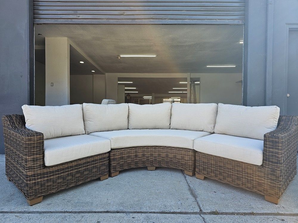 New Patio Furniture Outdoor HDPE Wicker Sunbrella Curve Sectional