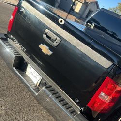 Silverado/Sierra Black Tailgate 