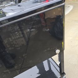 Roll Around Patio Ice Chest 