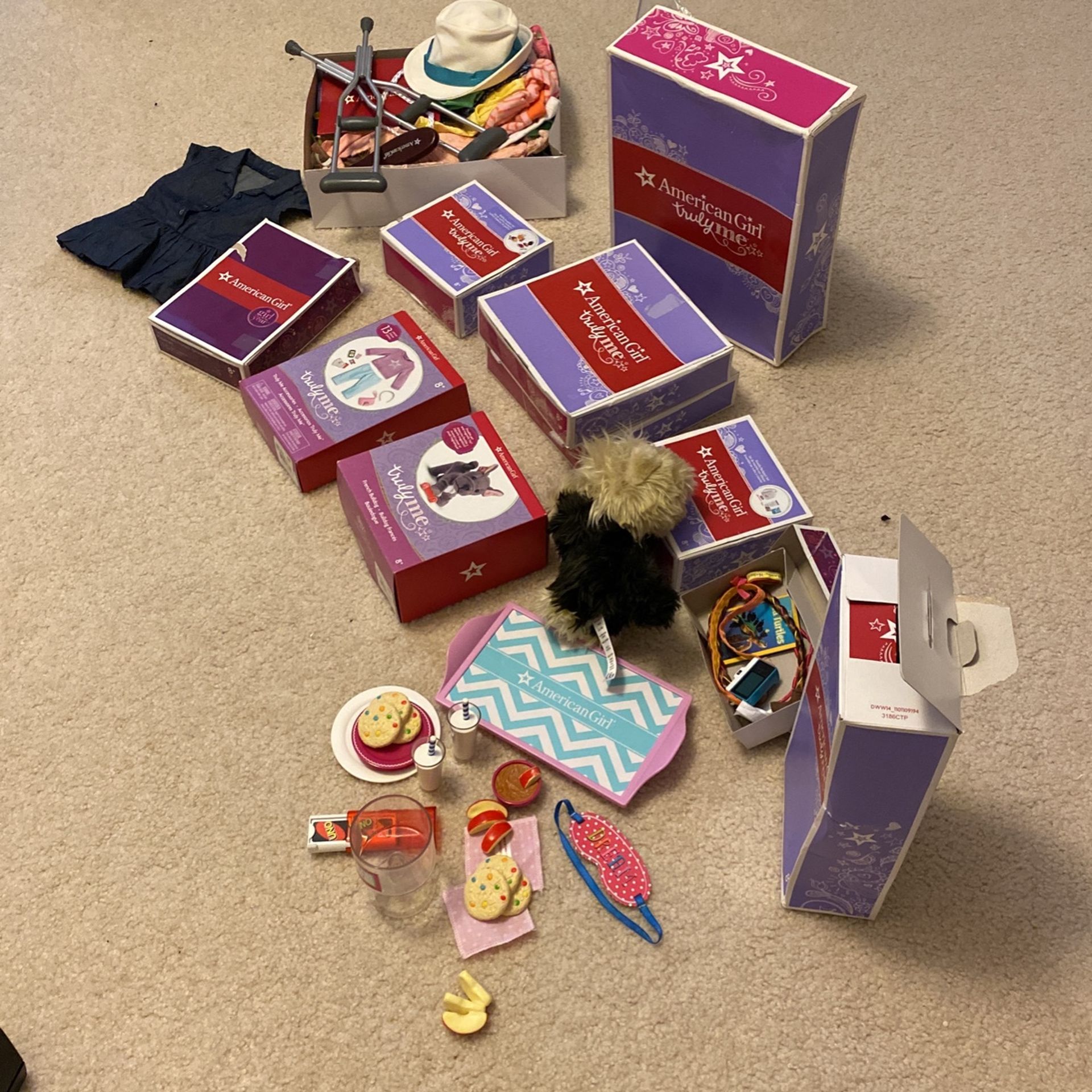 American Girl Items Most With Boxes  Selling As A Lit