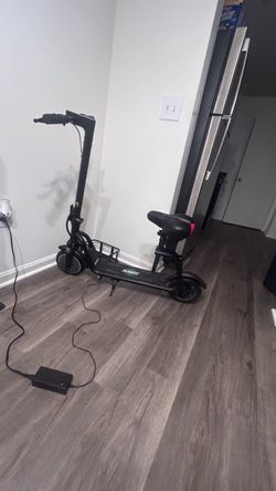 Navic Electric Scooter with Seat