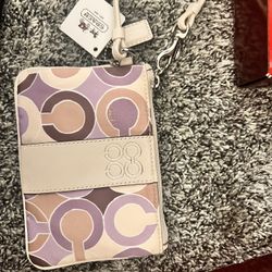 Mini Coach Wallet Purse & Gucci Sunglasses