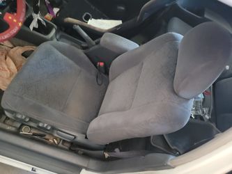 Left/right Seats From a 99 Honda Civic 