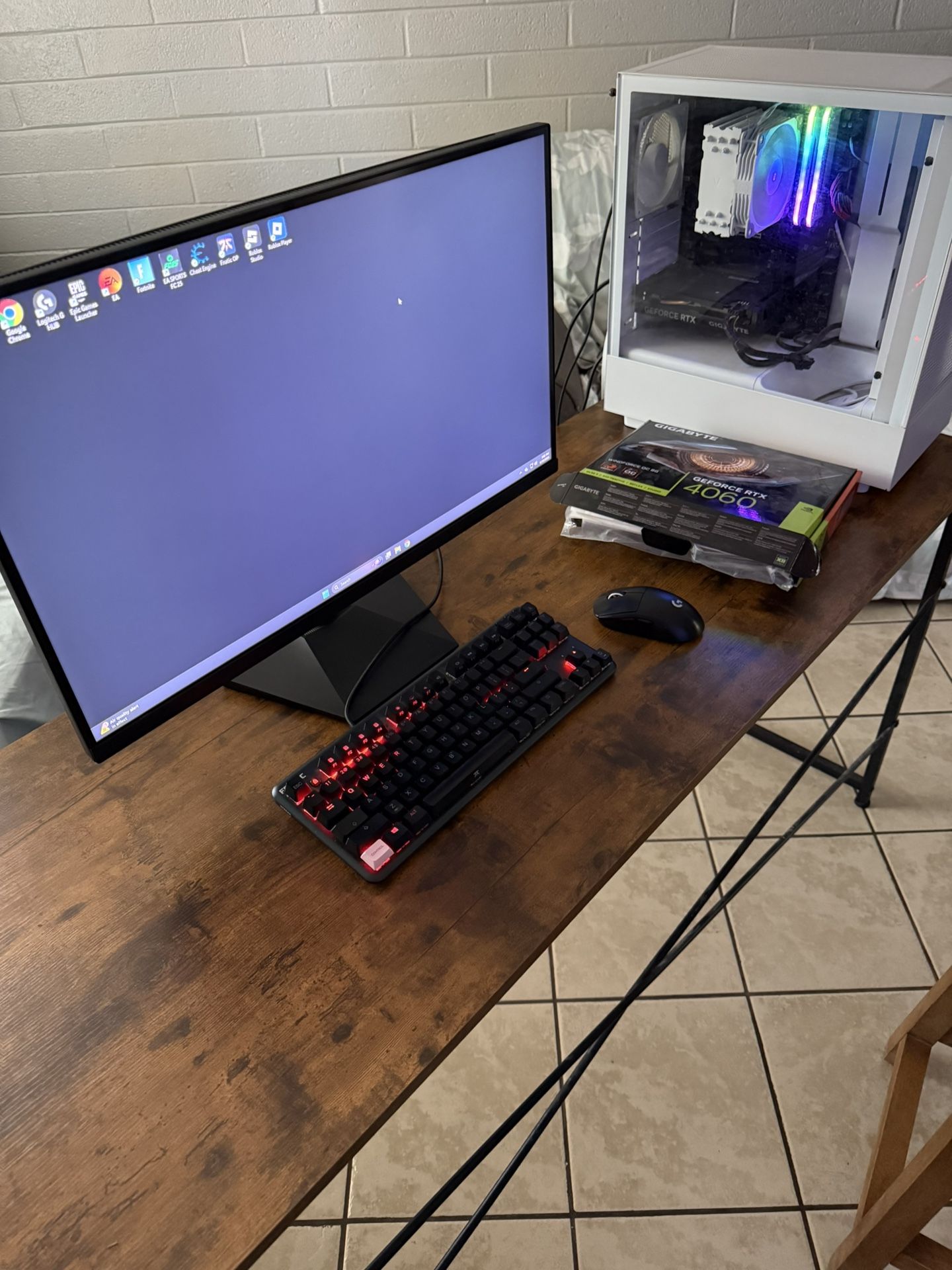 Custom Built Pc + 240hz monitor TRADE FOR MACBOOK