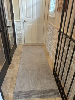 Ruggable Solvi Stone Runner 2.5’ x 7’ – Cushioned Pad