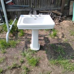 Toto Pedestal Sink 