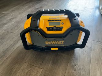 Bluetooth Dewalt radio