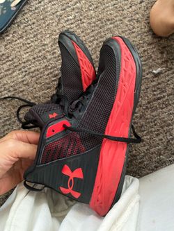 Under armor shoes
