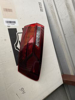 Volkswagen Atlas Inner Tail Light 2020-202