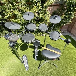 Alesis DM7X Electronic Drum Kit Bundle - Excellent Condition