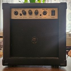GUITAR AMP