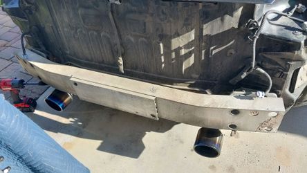 OEM Nissan 350Z Z33 Rear Crash Bar / Reinforcement