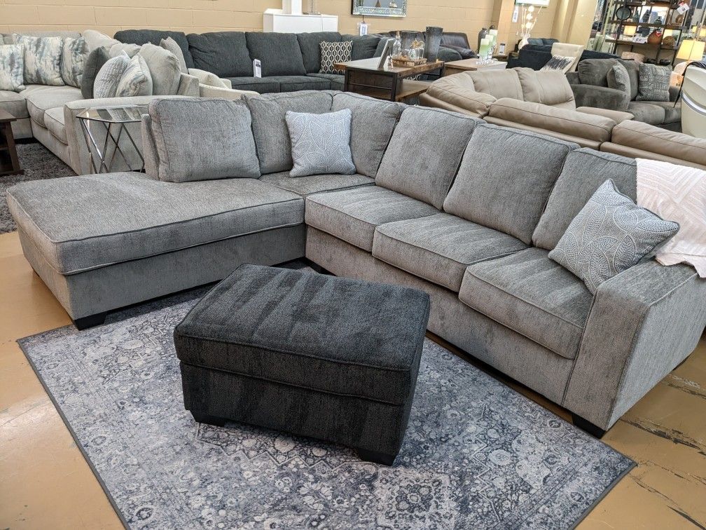 Sectional with Chaise$1199