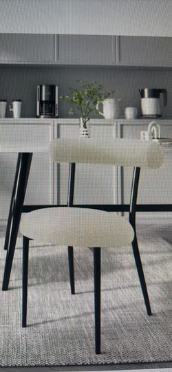 Set of 4 dining chairs, great condition