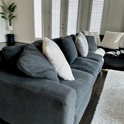 Sleeper Sectional Couch - Very Comfy