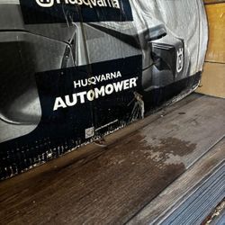 Husqvarna 315 Automower Robotic Robomower Lawn Mower Automatic Retails $1500