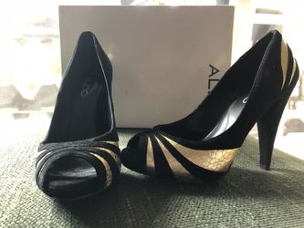 Aldo Black and Gold suede high heels sz 7