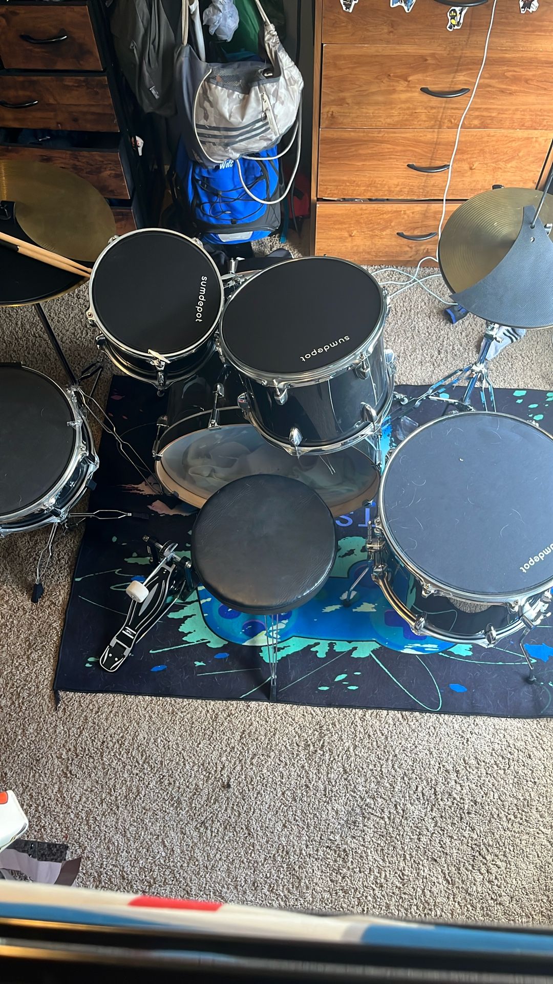 Used Drums But Still In Good Conditions  But you Would Have To Come Pick It Up