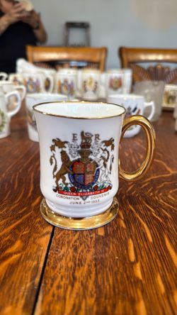Vintage coronation souvenir 1953
