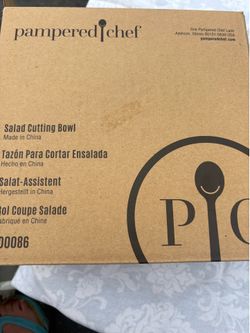 Pampered chef’s salad bowl cutter