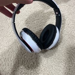 New Head Phones, Bluetooth